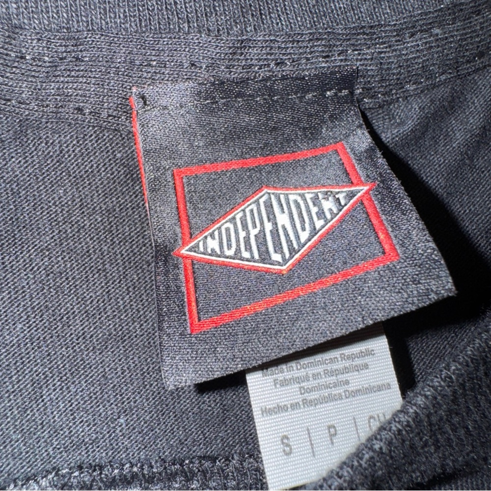 Independent Trucks Shirt Tony Hawk Skate Indy Promo Trucks Black sz Small NWOT - Picture 6 of 7
